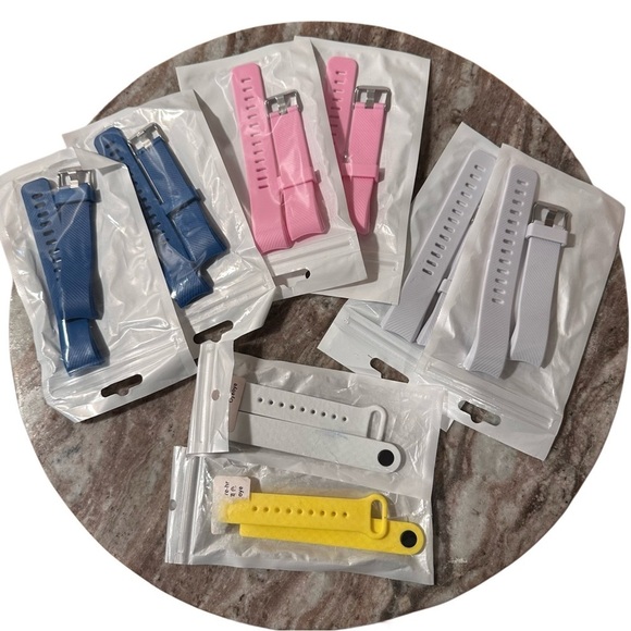 Fitbit Replacement Straps Wristbands New in Bag and New Without Bag. Small-Large - Picture 2 of 3